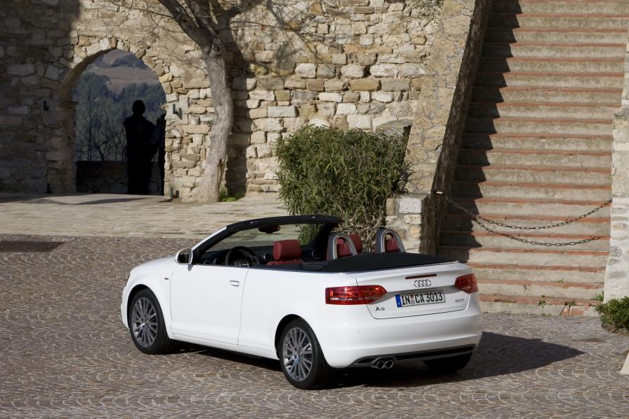  Audi A3 2.0T S-Line Cabriolet (8PA) 2008 года  (фото 2 из 49)